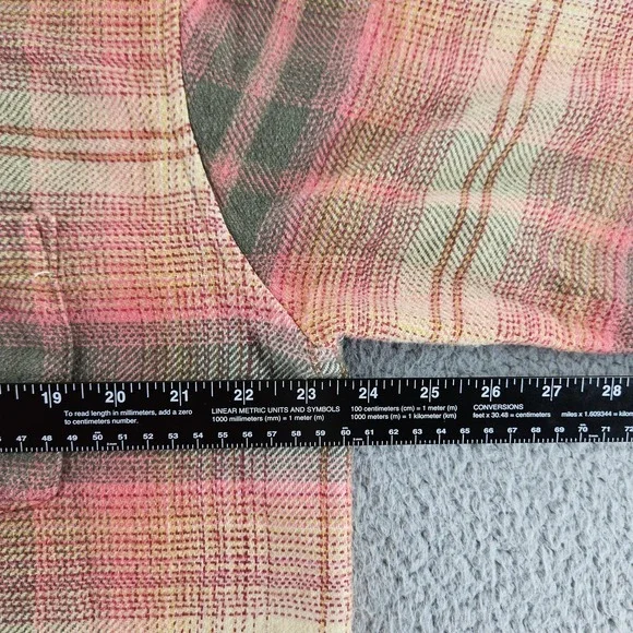 American Eagle Outfitters Shirt Mens Medium‎ Gray Beige Plaid Flannel Button Up - Picture 12 of 16